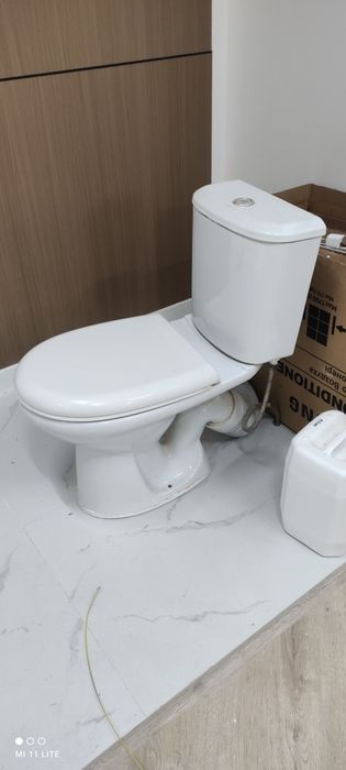 Унитаз б/у для времянки или дома