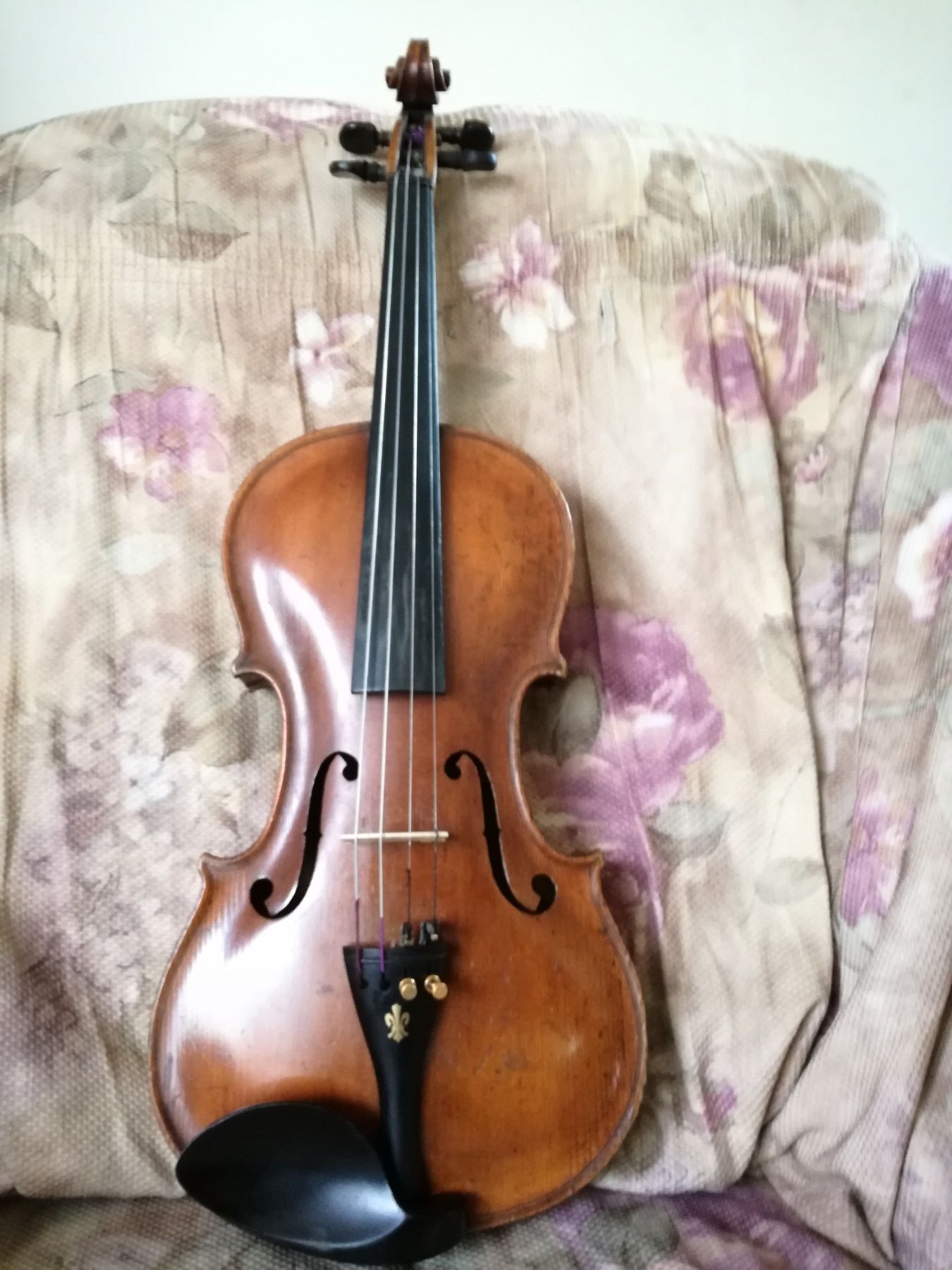 Продавам оригинална цигулка Щайнер