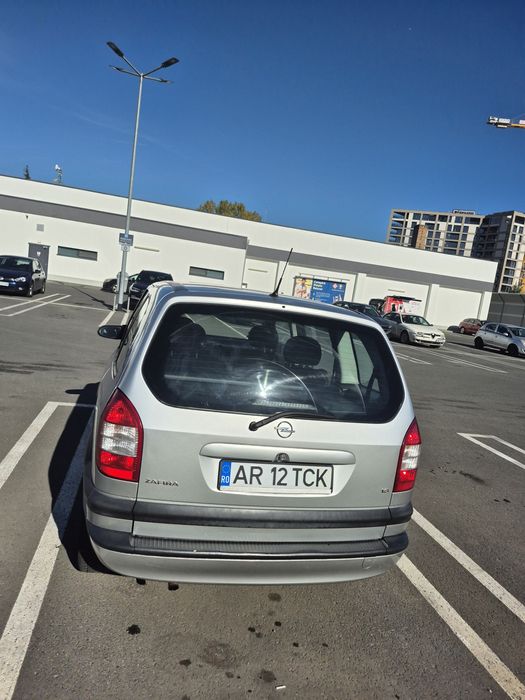 Vând Opel Zafira 2003