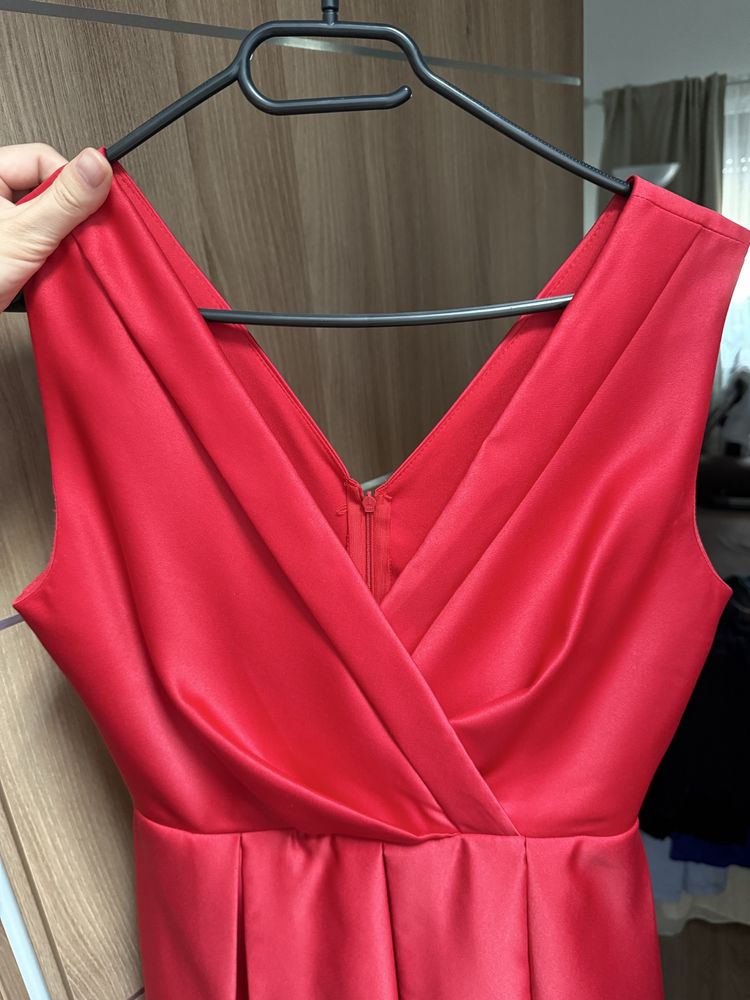 Rochie rosu satin marime 42