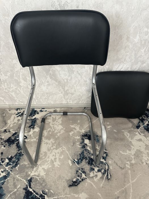 Стул бервораман     .