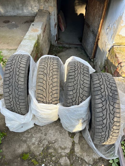 Продам зимнюю резину R15