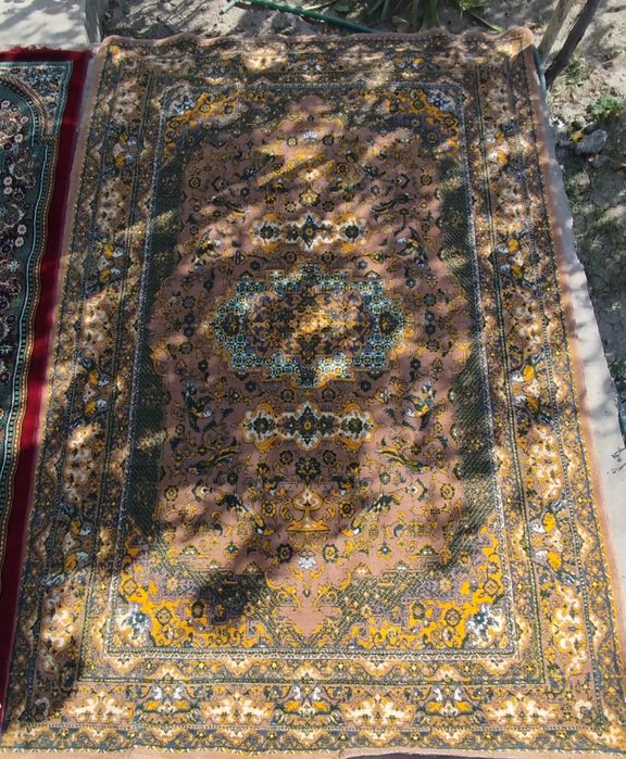 Продаются два новых ковра