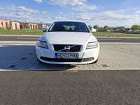Vând Volvo S 40 .