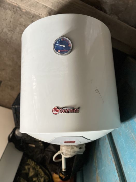 продам водонагреватель Thermex