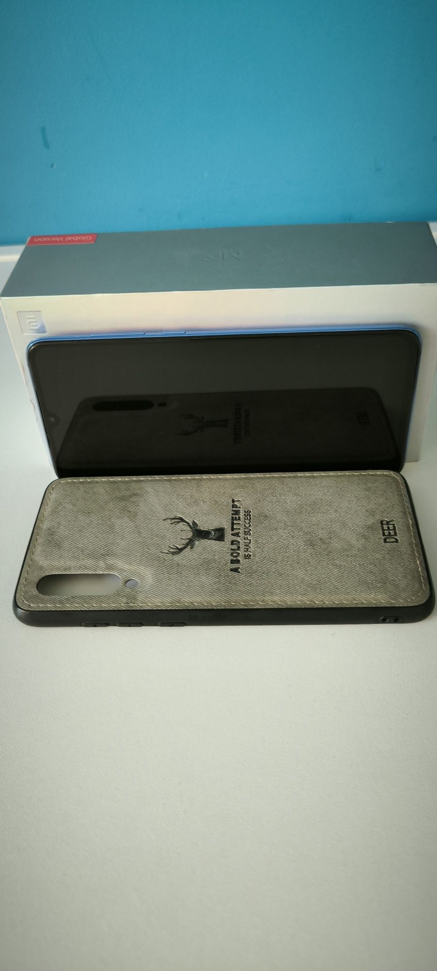 Смартфон Xiaomi Mi 9