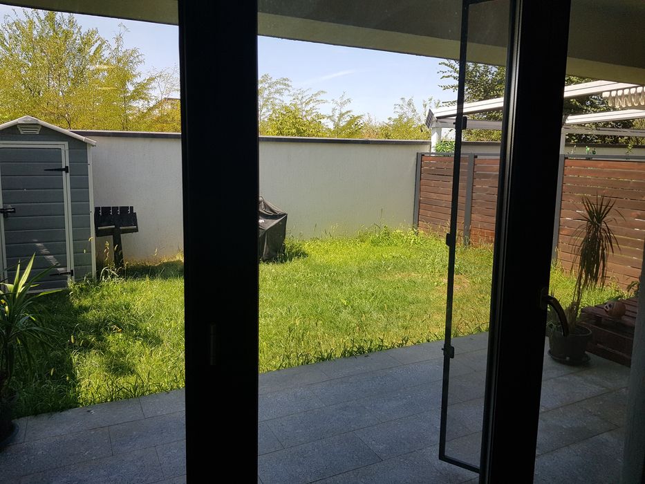 Vila Cubic 6 in complex rezidential cu loc de joaca si piscina.