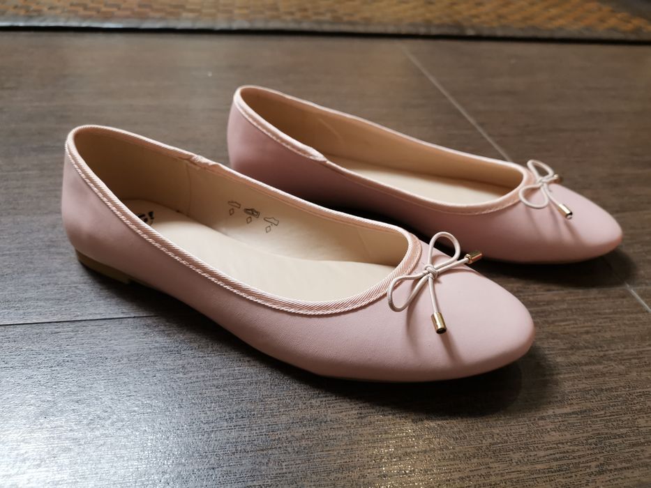 Pantofi balerini
