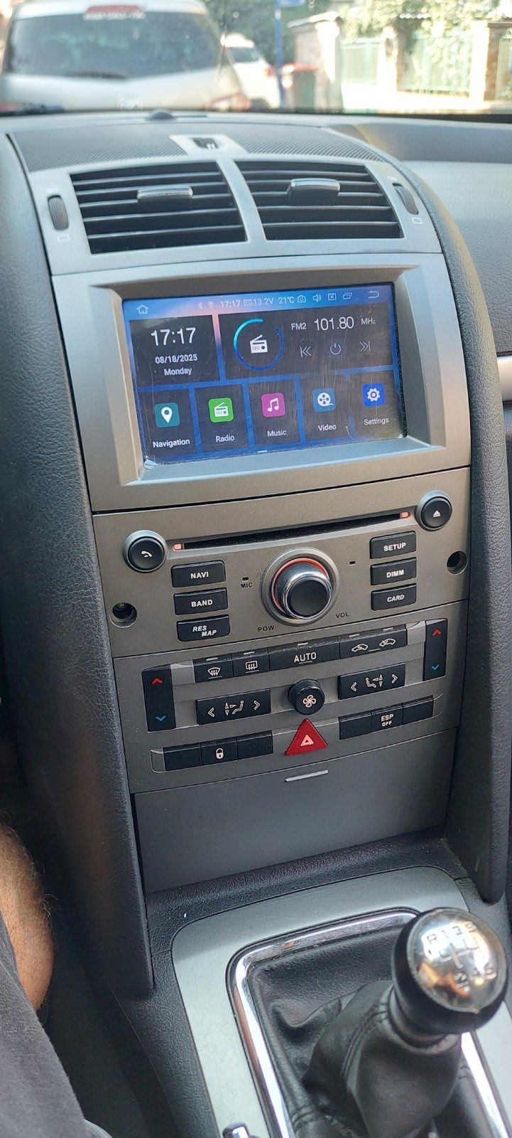 Оригинален дисплей за Пежо 407 CD стерео