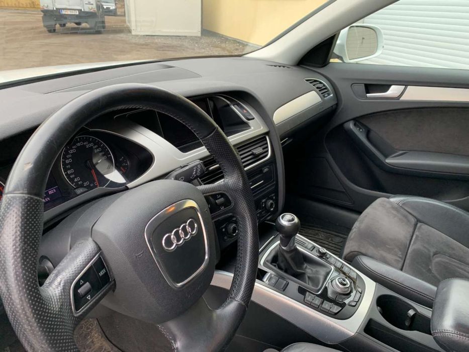 на части Audi A4 B8 2.0TDi (Ауди А4 Б8 na chasti)