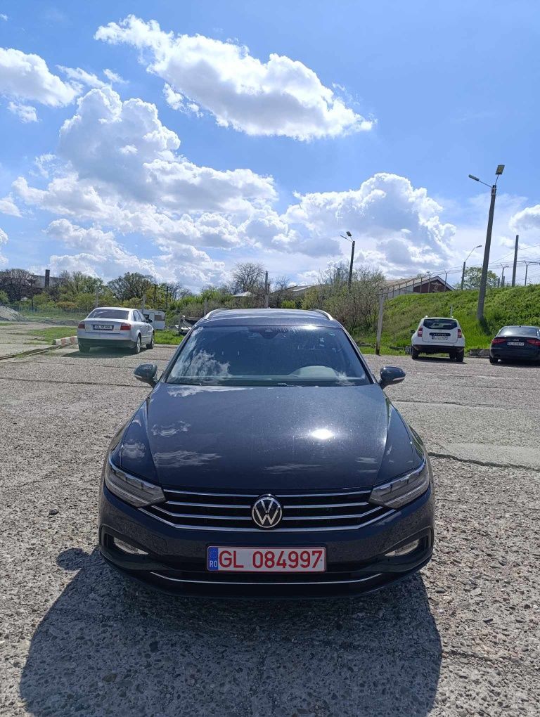 Volkswagen Passat IULIE 2021 2.0 TDI DSG 150 cp