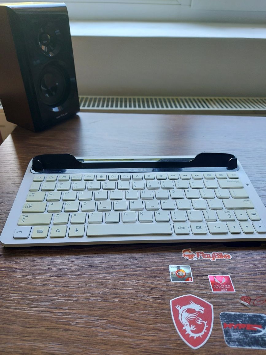 Vând Samsung keyboard cleiver