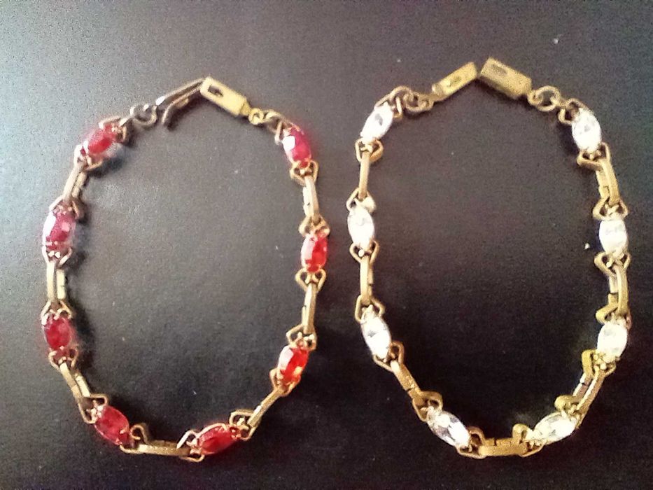 Vând ieftin brățări pt ambele sexe