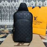 Мъжка чанта louis vuitton