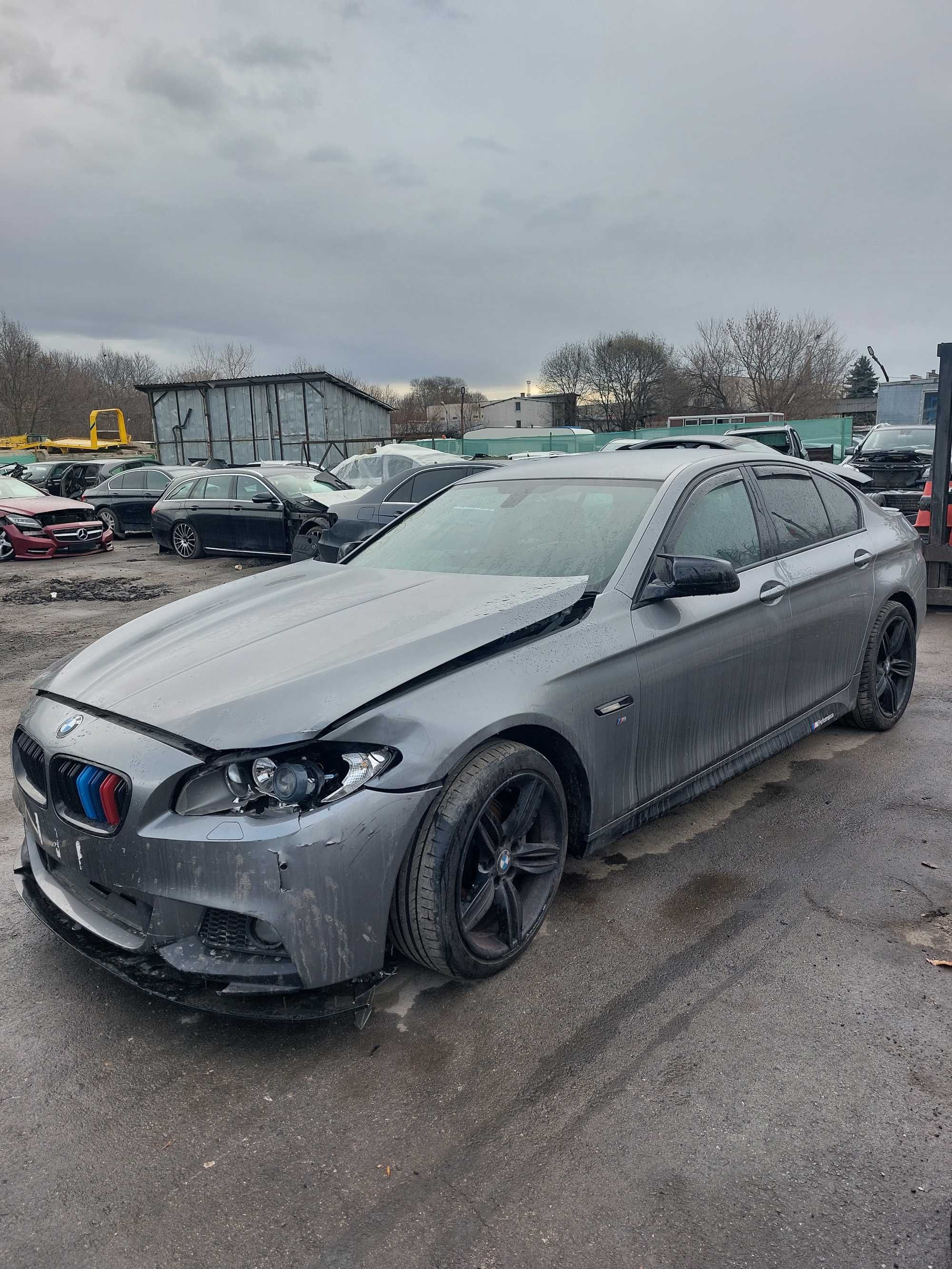 На Части: BMW F10 520d 184 к.с. 2013 Налични М Пакет и Двигател!