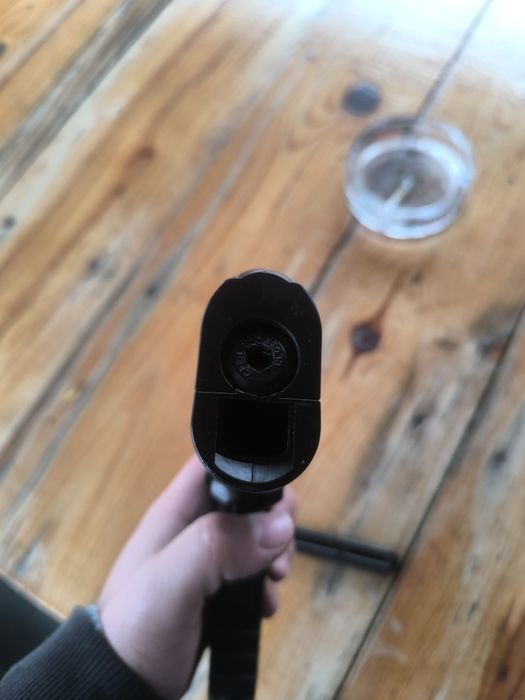 Пистолет CO2 Swiss Arms