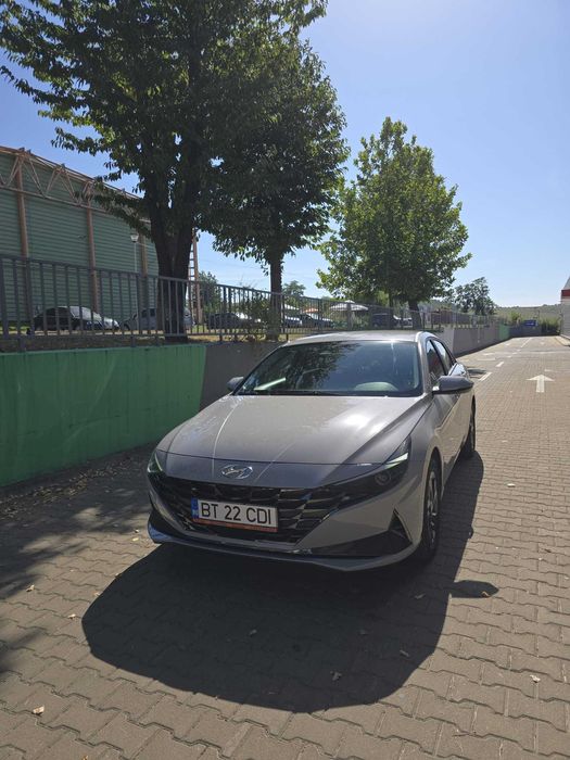Vand Hyundai Elantra 2022 53.800 km in stare perfecta de functionare
