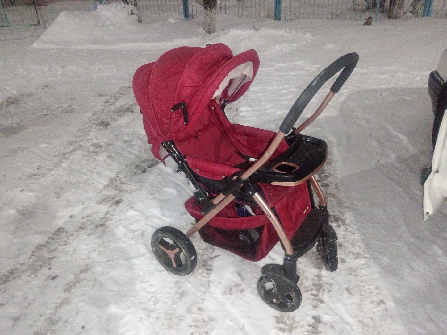 Продам детскую коляску