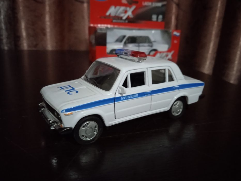 ВАЗ-2106 масштабная модель милиция
