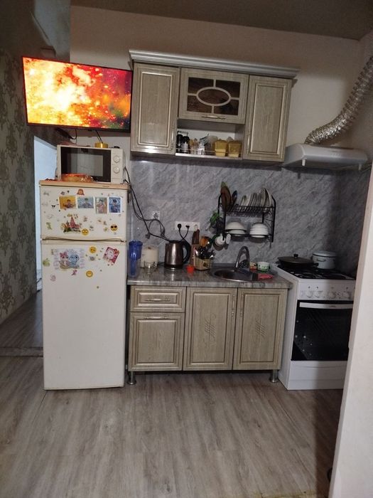 Продаётся 1в2/3/5 Авиагородок лоджия 2*6