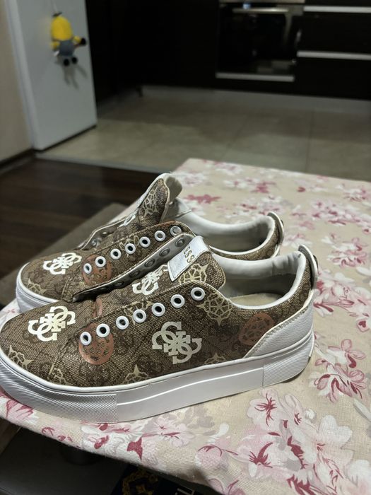 Guess женски обувки 35ном