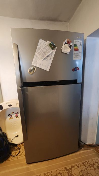 Холодильник Двухкамерный  LG