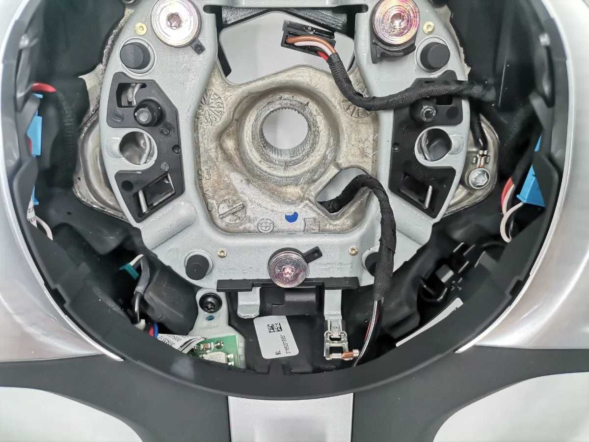 Нов M Sport волан G06 BMW G30 G31 G05 G06 G15 G01 X5 X6 Пера Вибрация