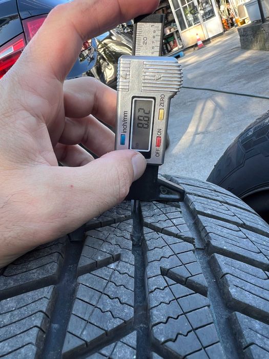 Джанти със зимни гуми 205/55/16 с грайфер 8.82мм. от Хюндай/Hyundai!