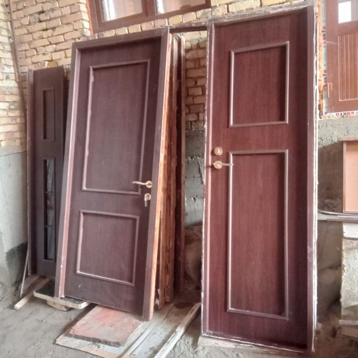 Акфа пласт ва алюмин дереза  эшиклар сотилади