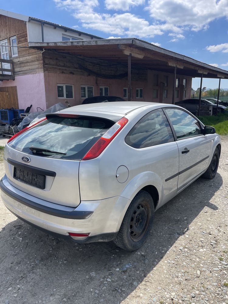 Dezmembrez Ford focus 2 1.4 asda