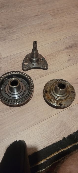 Ступицы на пассат б3 б4.  Подшип. Топливный фильтрник