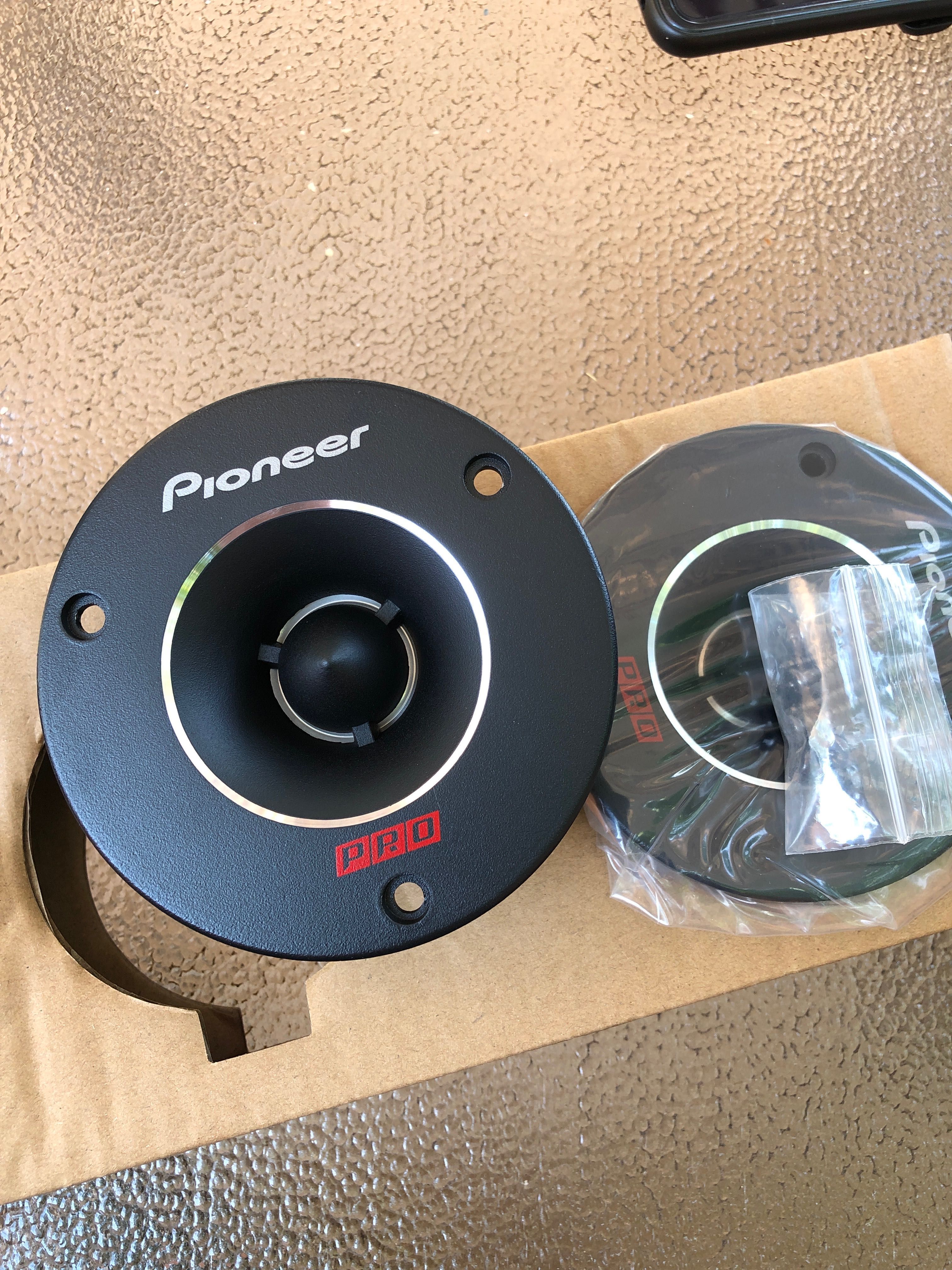 Автоговорители Pioneer