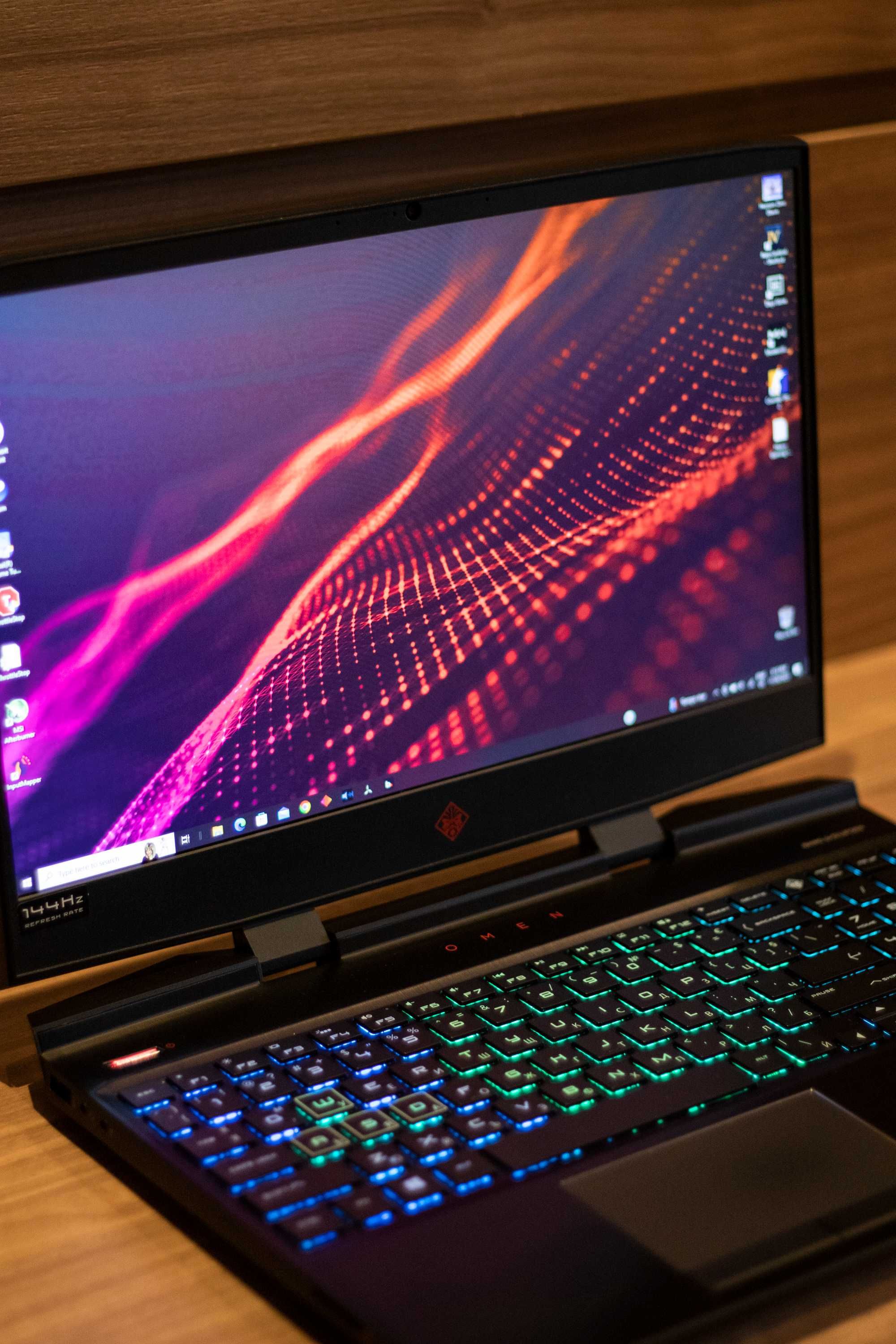 HP OMEN 15.6 144hz - 32GB RAM, RTX2060, NVMe SSD + HDD - 15-dc1007nu