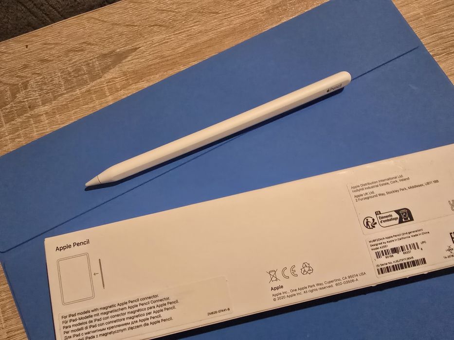 Таблет iPad Pro 12'9 2022 6th с Pencil 2nd