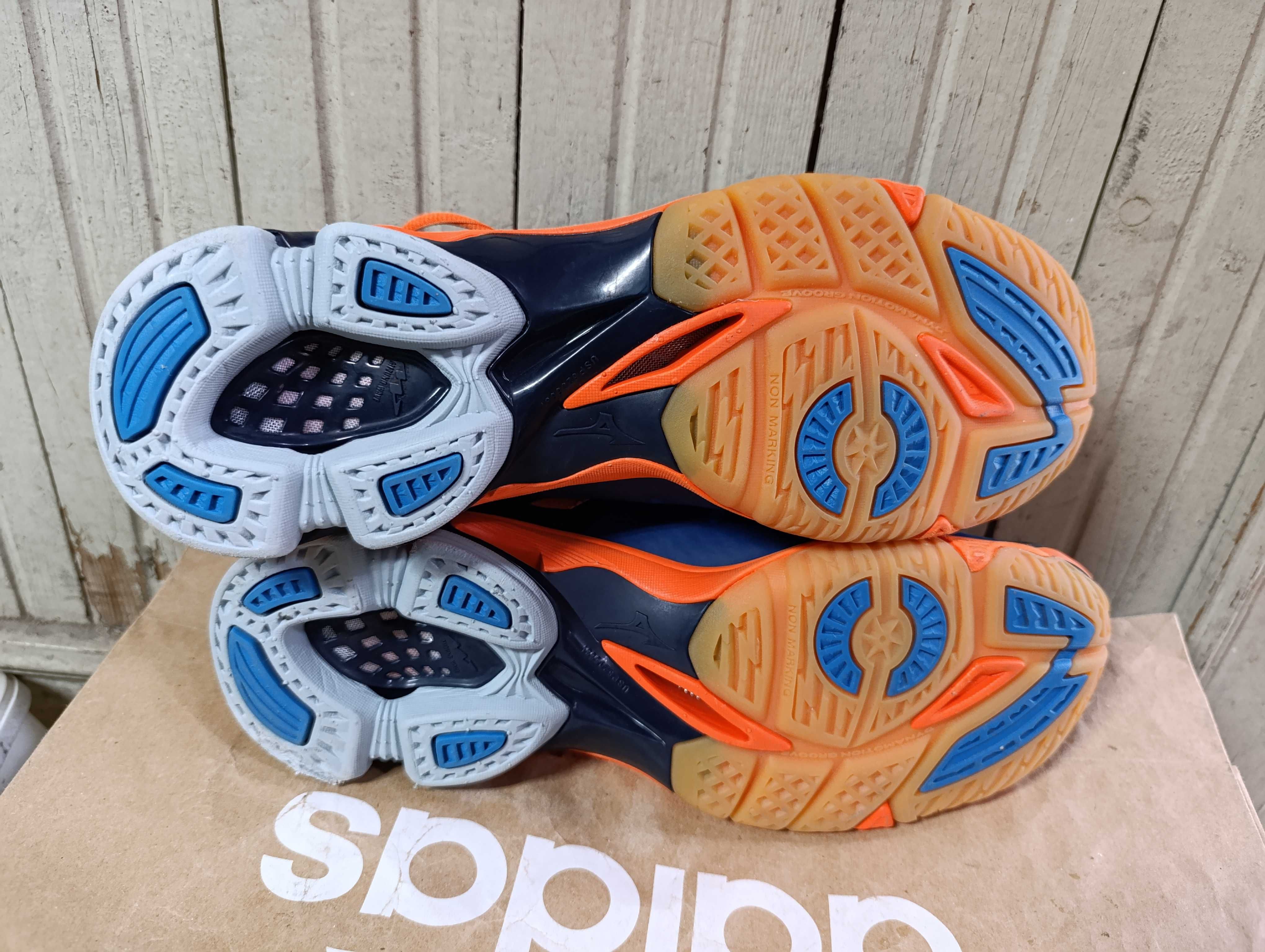 Mizuno Wave Lightning Z''оригинални маратонки 43 номер