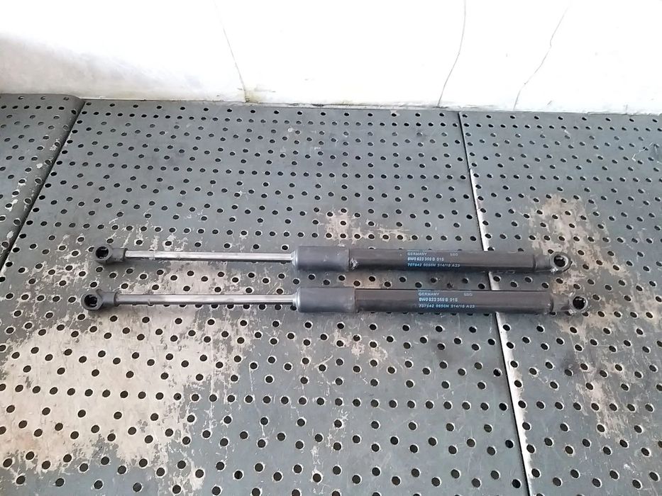 Set amortizoare telescoape capota audi a4 b9 8w 8w0823359b