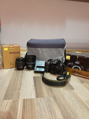 Nikon D5300 full box + obiectiv 18-55mm VR + obiectiv 50mm
