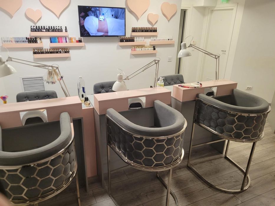 Vand mobilier nail bar receptie