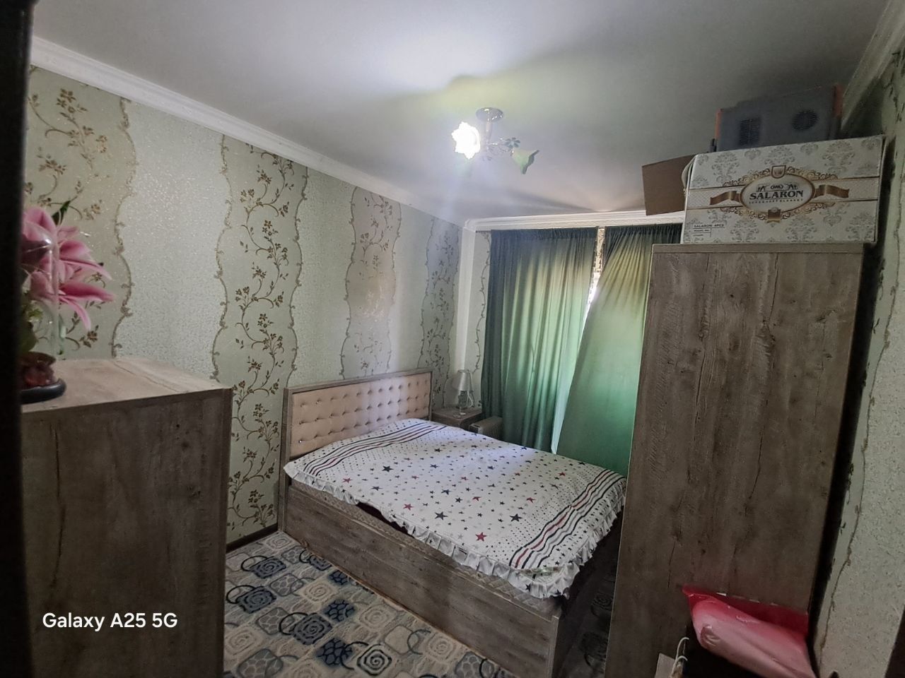 Чирчик шахар 9 мкр 65 уйдан 3 хонали квартира сотилади