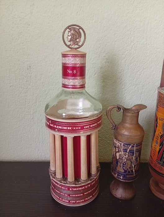 Гръцки шишета от алкохол