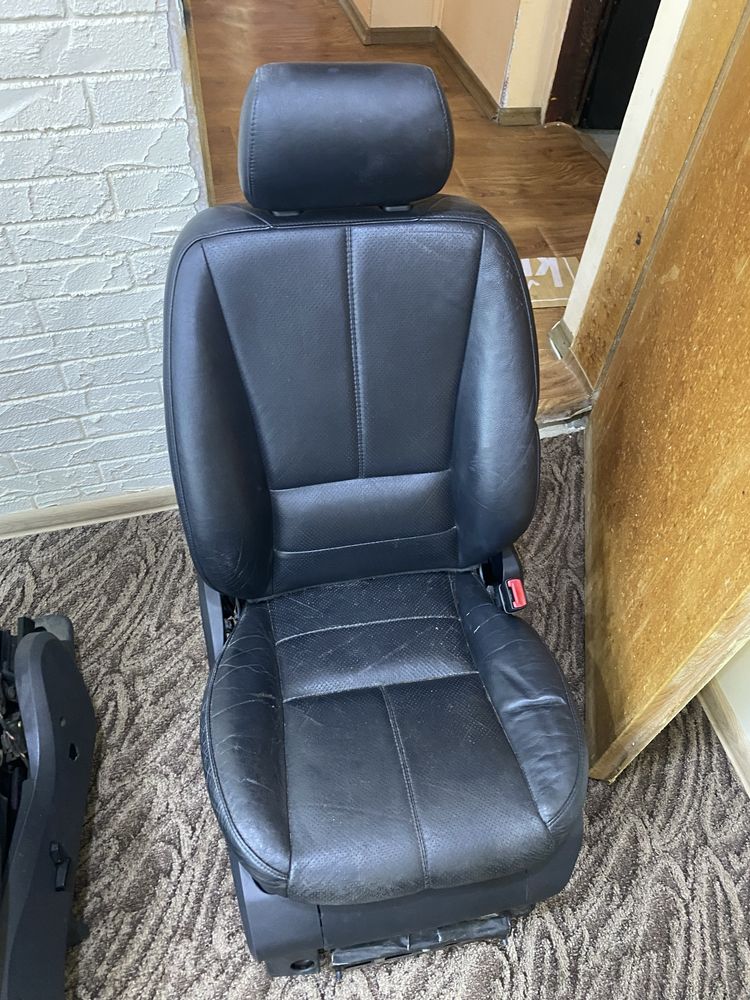 Кожен салон  Mercedes Ml w163