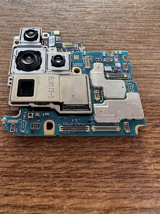 Reparatii telefoane/ecrane/baterii service Gsm