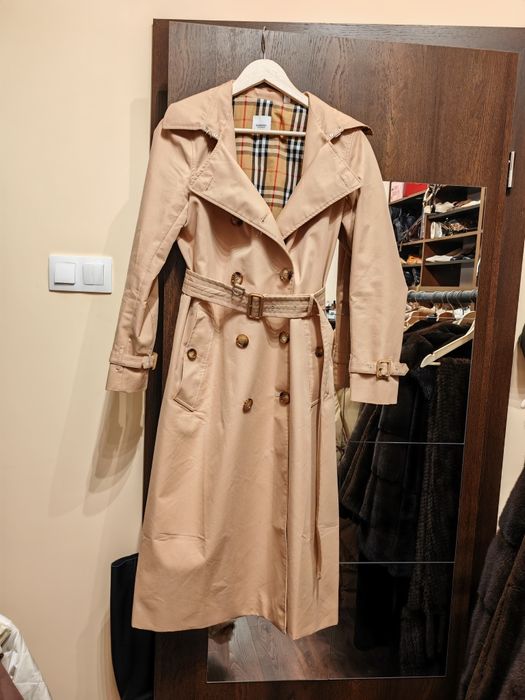 Шлифер Burberry водоустойчив