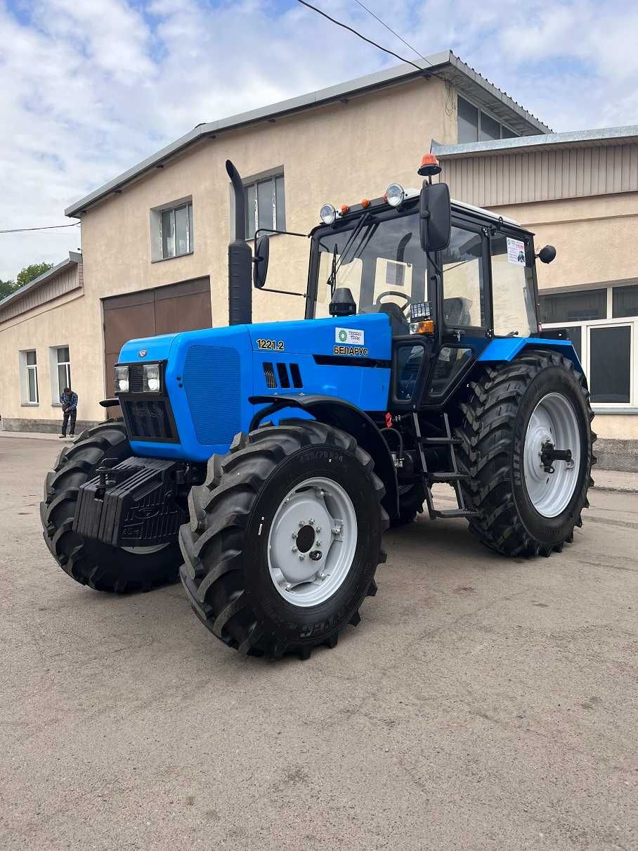 Трактор МТЗ-Беларус 1221.2T, в тропическом исполнении