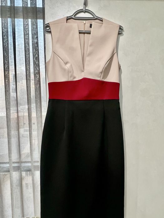 Продам платье-футляр