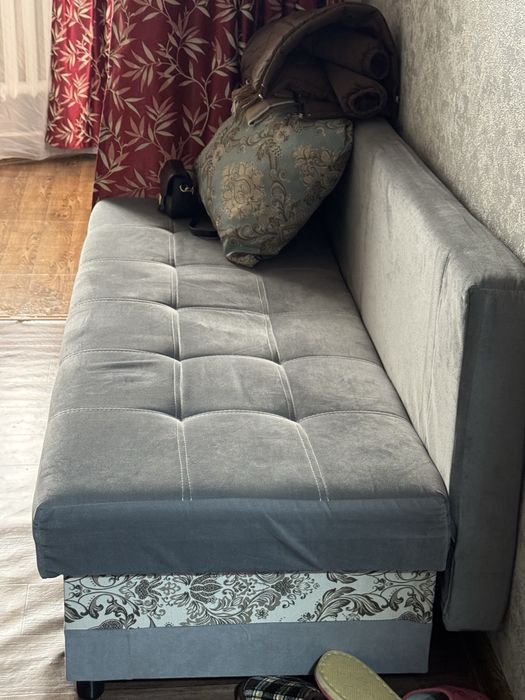 Диван тахта в хорошем состояний