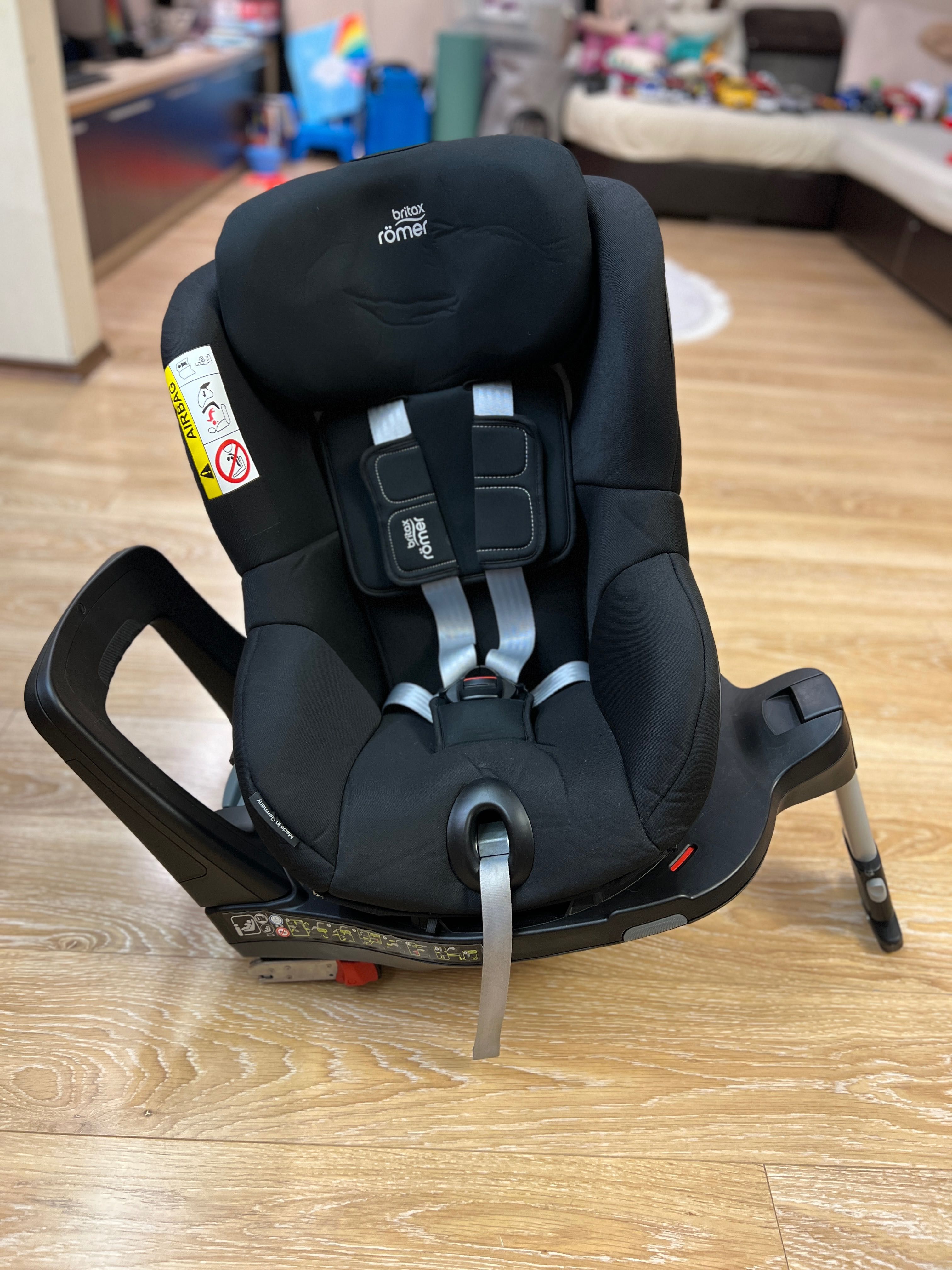 Столче за кола Britax Roemer i-SIZE