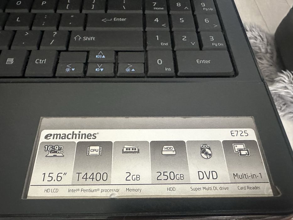 Laptop emachines