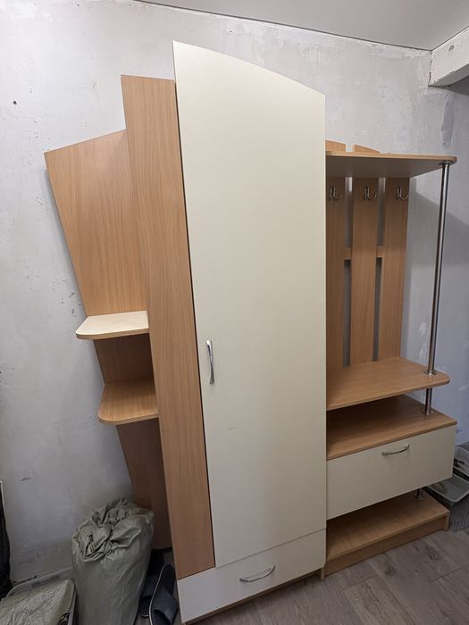 Срочно Продам прихожую . Цена 15.000. Самовывоз