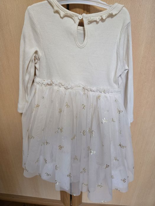 Рокли за момиче размер от 2 до 3 годинки.